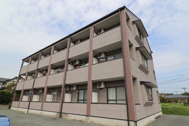 クィーンヒルズ立願寺参番館