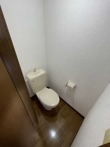 クィーンヒルズ立願寺参番館のトイレ