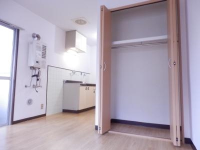 西田マンションの内装