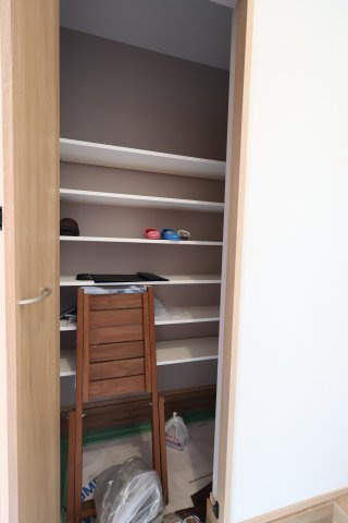 【玄関】 | 《仲介手数料無料》南区白幡６丁目1373-7(全1戸)新築一戸建てFelidiaGarden | 撮影日 2025年8月21日 13:20 晴れ