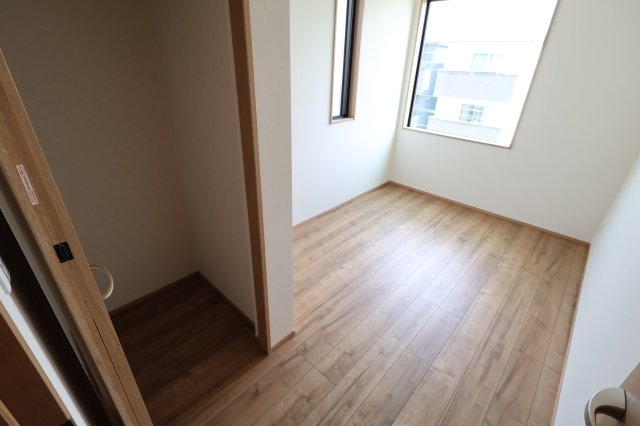 《仲介手数料無料》南区白幡６丁目1373-7(全1戸)新築一戸建てFelidiaGardenの収納|撮影日 2025年8月21日 13:20 晴れ