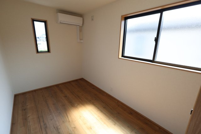 【洋室】 | 《仲介手数料無料》南区白幡６丁目1373-7(全1戸)新築一戸建てFelidiaGarden | 撮影日 2025年8月21日 13:20 晴れ