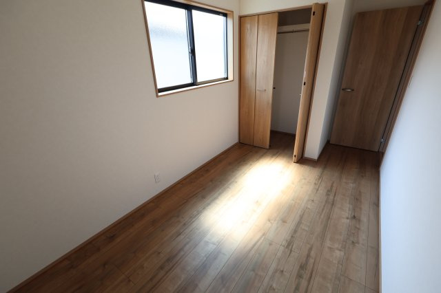 【洋室】 | 《仲介手数料無料》南区白幡６丁目1373-7(全1戸)新築一戸建てFelidiaGarden | 撮影日 2025年8月21日 13:20 晴れ