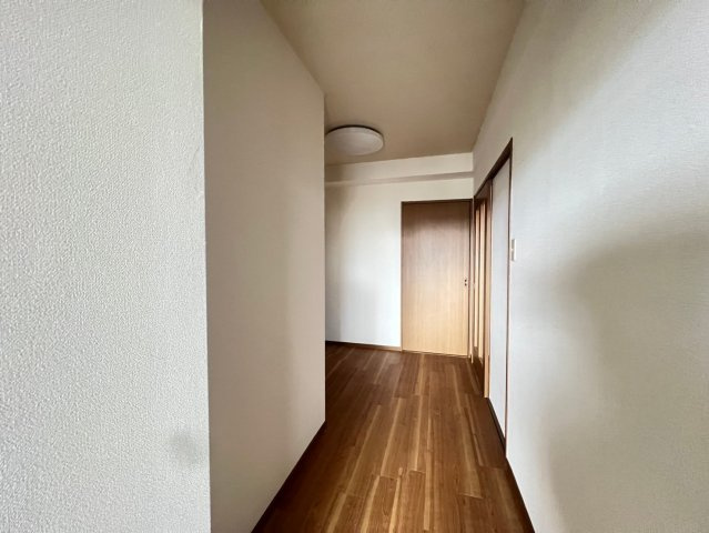 アーニスト野中の玄関