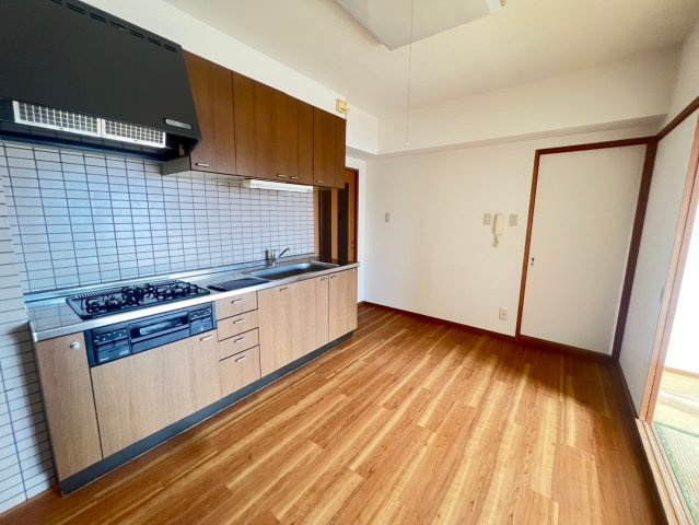 アーニスト野中の居間・リビング