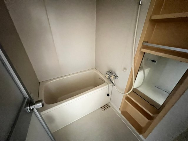 アーニスト野中の浴室