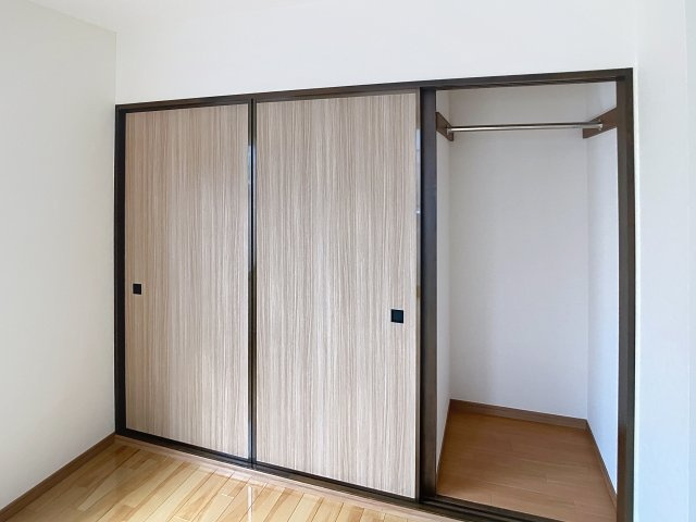 メゾンロイヤルBの収納