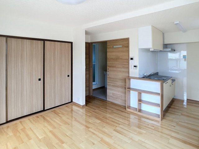 メゾンロイヤルB