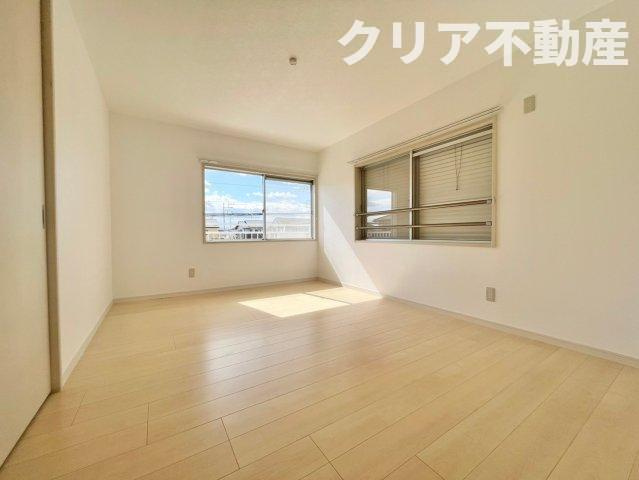 【洋室】 | 伊勢崎市韮塚町　中古住宅