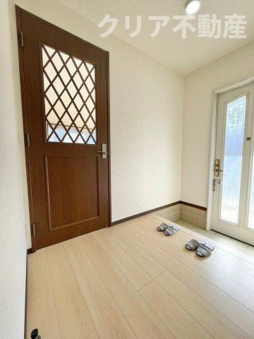 【玄関】 | 伊勢崎市韮塚町　中古住宅