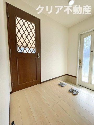 【玄関】 | 伊勢崎市韮塚町　中古住宅