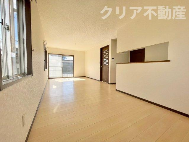 【居間・リビング】 | 伊勢崎市韮塚町　中古住宅