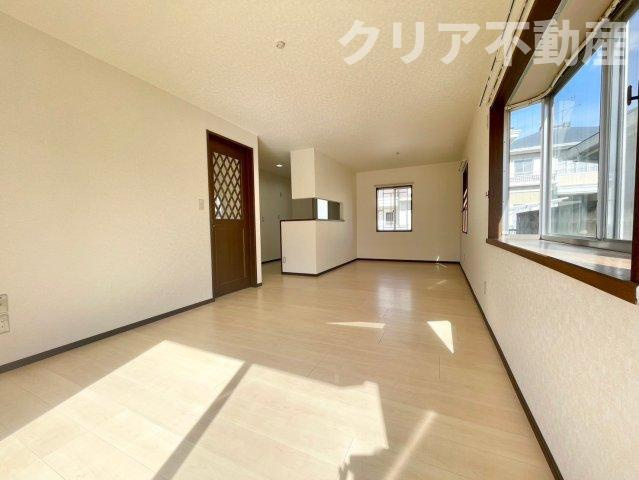 【居間・リビング】 | 伊勢崎市韮塚町　中古住宅