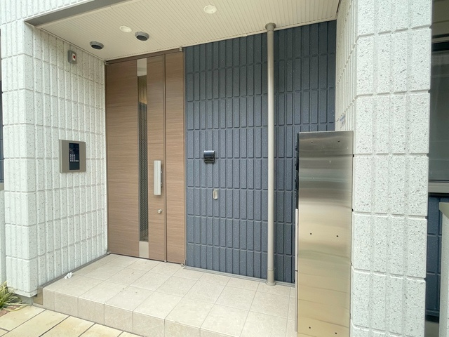 ＨＥＢＥＬＭＡＩＳＯＮ都筑　ＷＥＳＴのエントランス|お洒落なエントランス