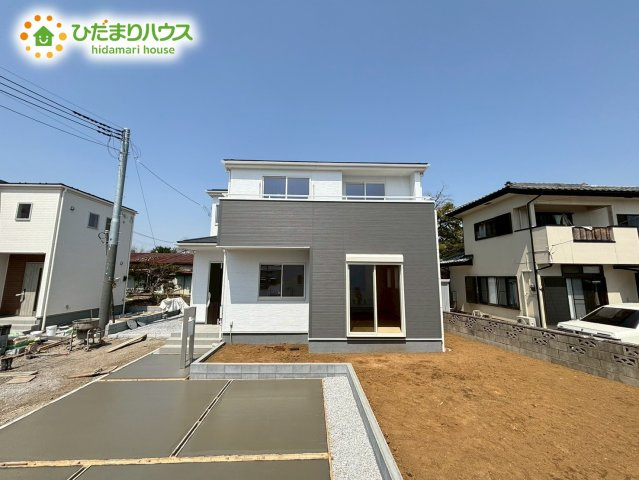 深谷市小前田　第4　新築一戸建て　リーブルガーデン　06の外観|スタイリッシュな外観ですね♪