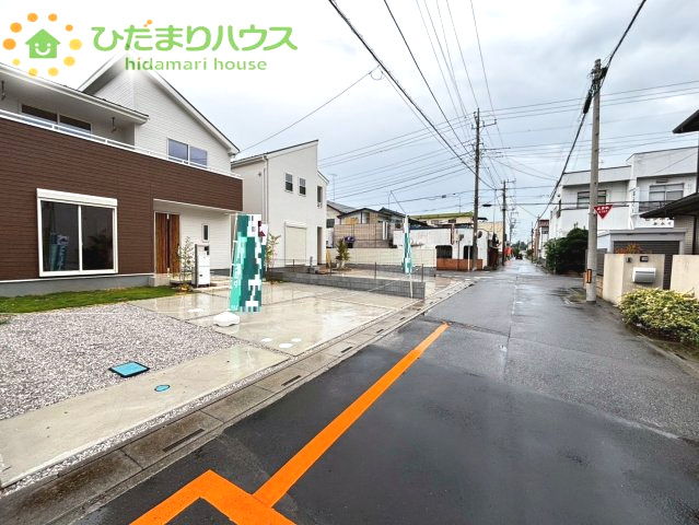 熊谷市美土里　第3　新築戸建　リーブルガーデン　05の前面道路含む現地写真
