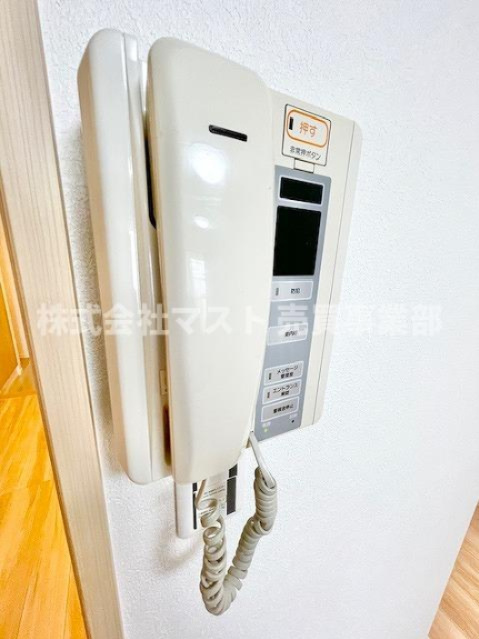 ローレルハイツ北天満1号棟のその他|◆TVモニター式インターホンでセキュリティも安心♪
