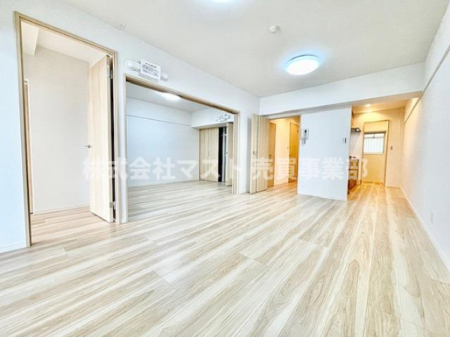 ローレルハイツ北天満1号棟