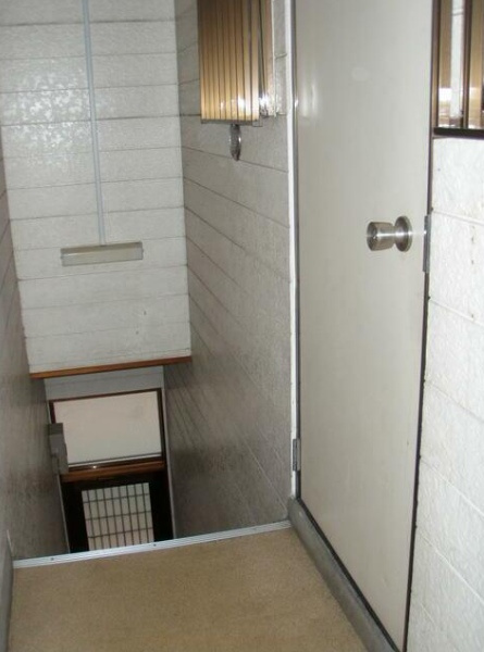 サンハイツのエントランス