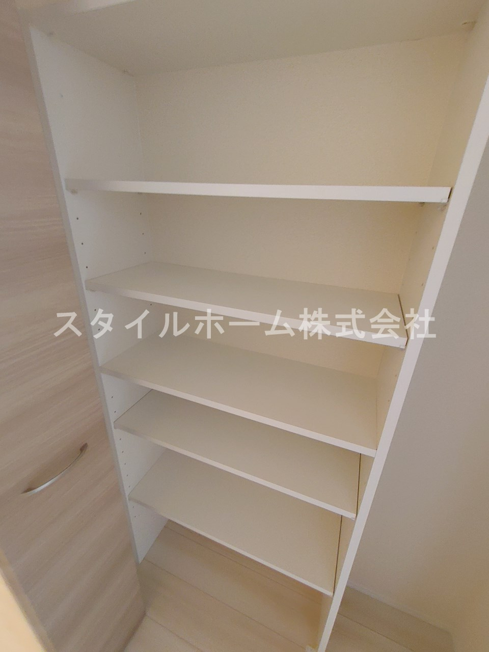 オッツ草間の収納|別部屋写真です。