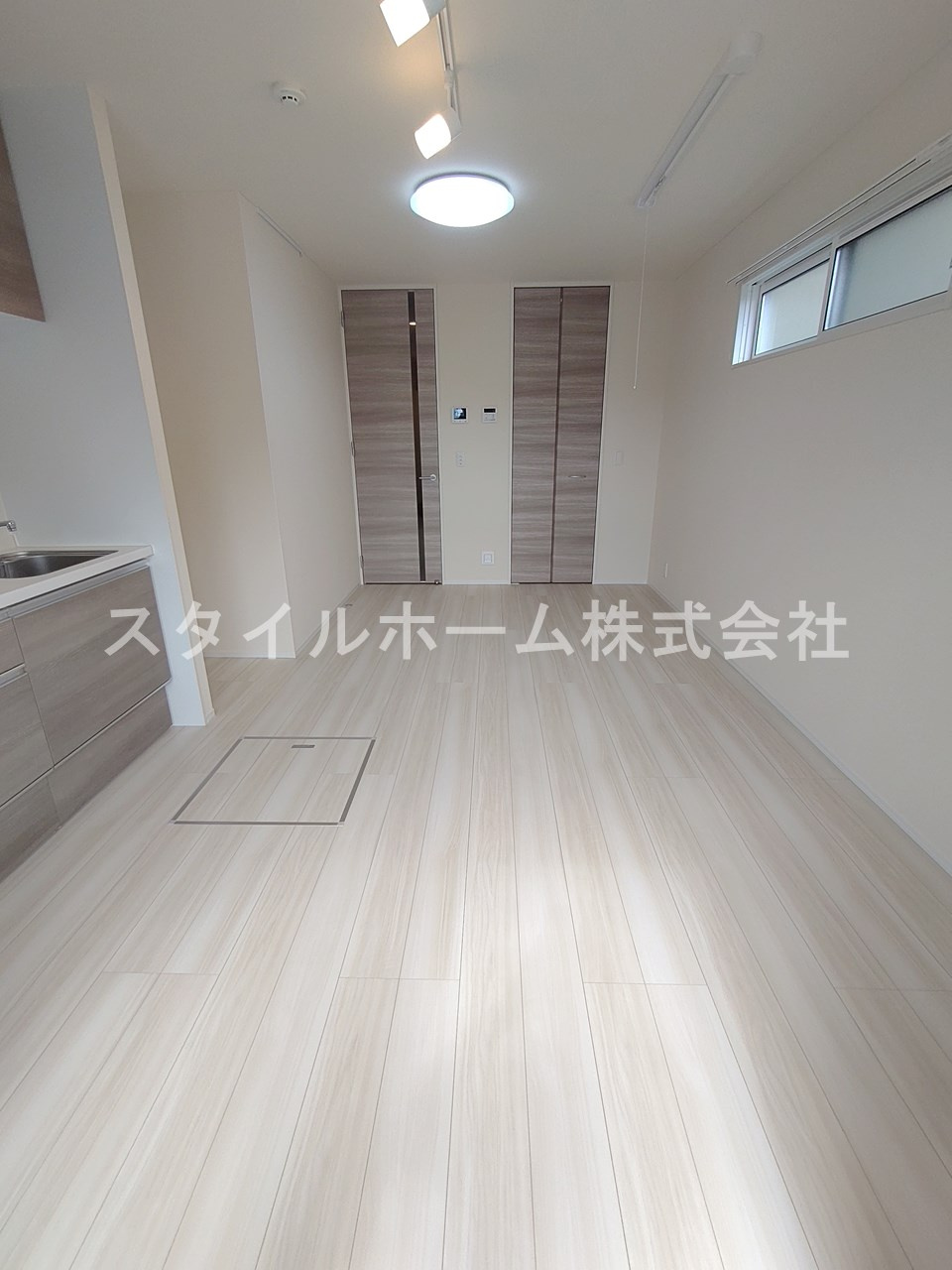 オッツ草間の居間・リビング|別部屋写真です。