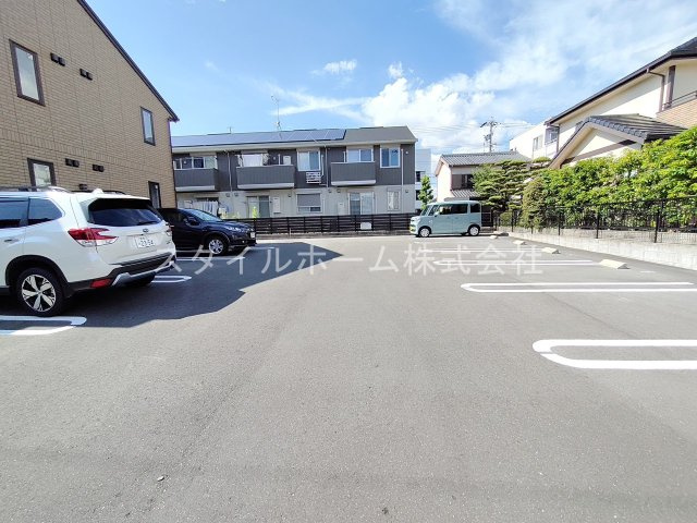 ランド花の駐車場|駐車場です。