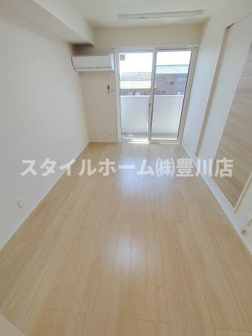 ルーチェ野口町の居間・リビング