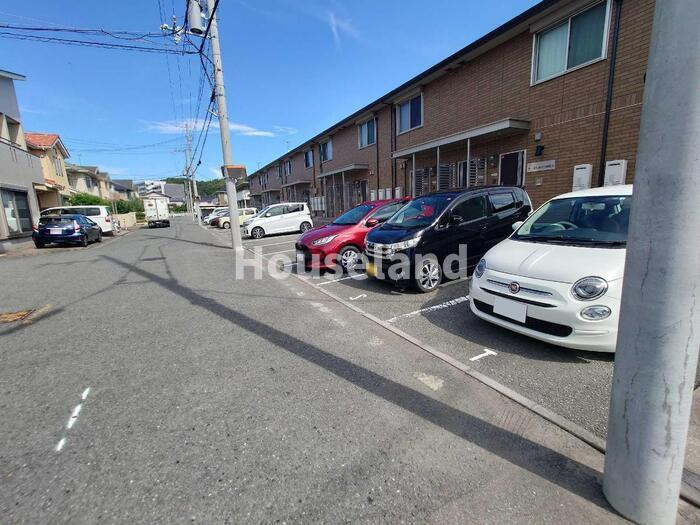 あーばんはいつ神前Ⅱの駐車場