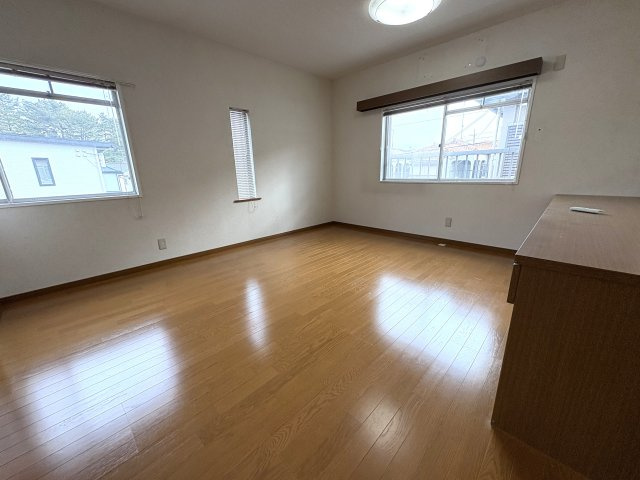 神戸市西区枝吉３丁目戸建の洋室