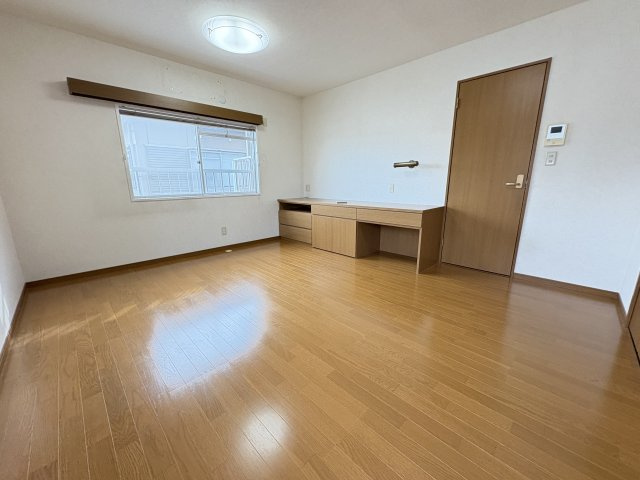 神戸市西区枝吉３丁目戸建の洋室