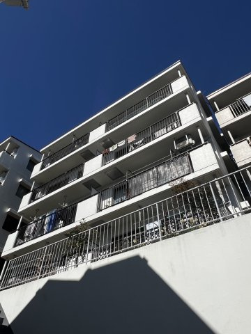 エクレール鶴見岸谷東館の外観