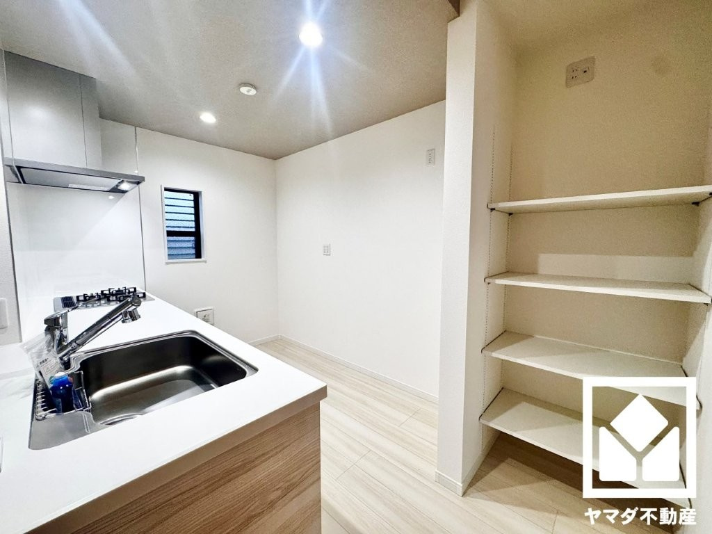 伏見区深草大亀谷西寺町　B号地の収納