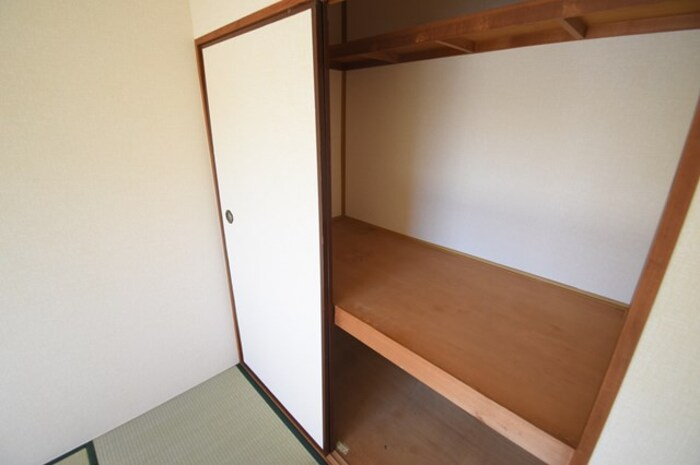 神取ハイツの収納|和室 収納