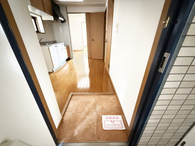 メロディハイム愛宕山の玄関