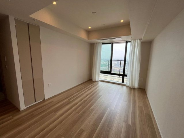 ザ・ヨコハマフロントタワー【仲介手数料無料】