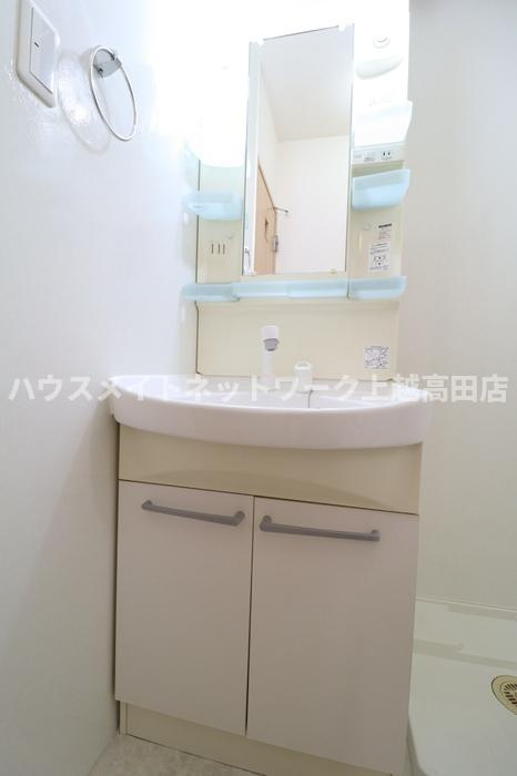 タウンコートくろい駅東 Ⅲの独立洗面台|洗髪洗面化粧台