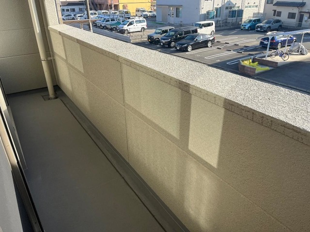 ウィング東合川のバルコニー|陽当たり良好なバルコニーです♪