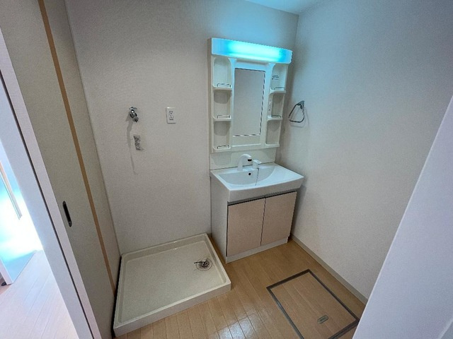 ウィング東合川の洗面所|広い洗面スペースです★