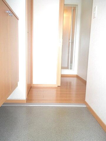 エバーグリーンオーク Bの玄関