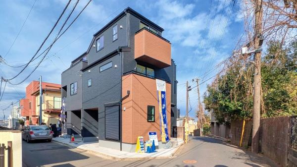 横浜市西区北軽井沢の新築一戸建の外観|周辺は生活利便施設が点在しています。
是非一度、現地へお越しください！