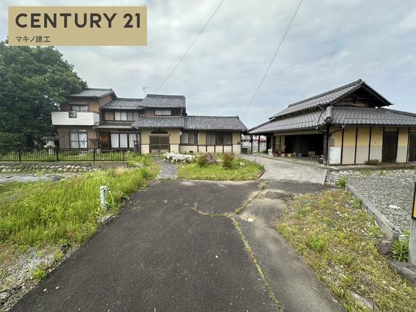 本巣市政田の売地の外観