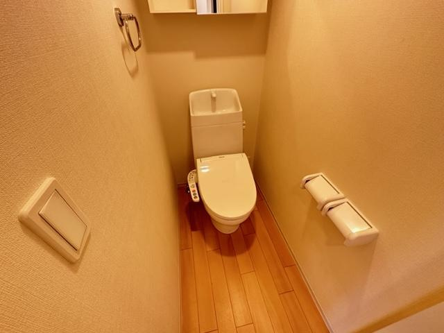 チコカメヤマのトイレ|シャワー付トイレ