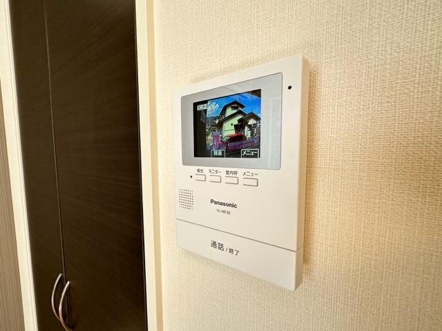 チコカメヤマの内装|カメラ付インターホン