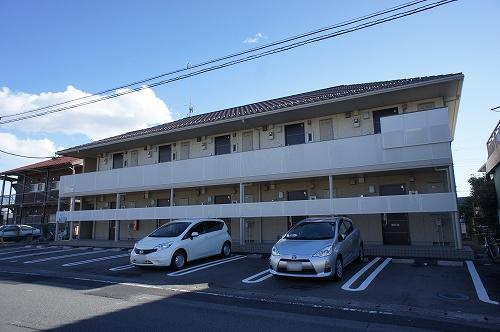 レジデンス竹富Ⅲの駐車場