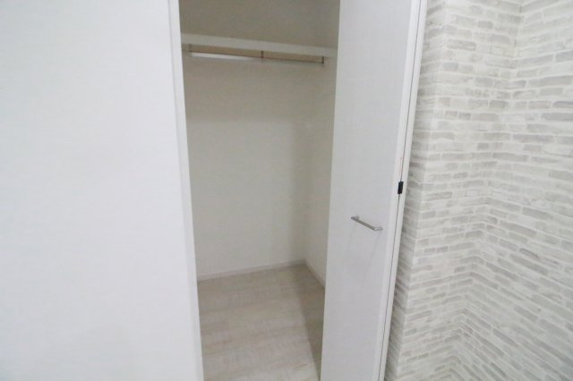 ホワイトハウス荏子田の収納|105号室のお部屋の写真となります。
※リノベーション後は同じような作りになりますが、一部異なる可能性もございます。