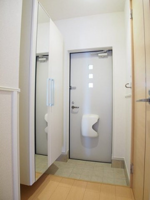 【玄関】 | わくあ | 収納もある玄関です