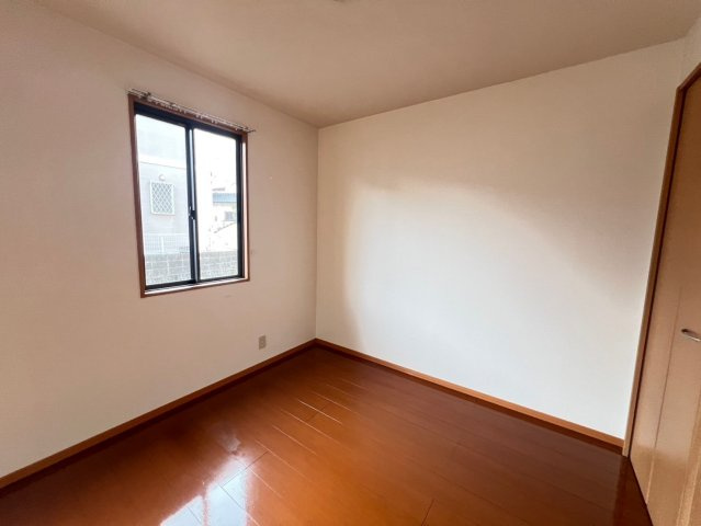 メルベーユ・ドミールD棟の洋室|日当たり良好です