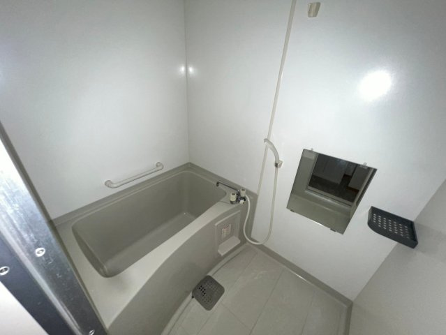 メルベーユ・ドミールD棟の浴室|清潔感のあるお風呂です