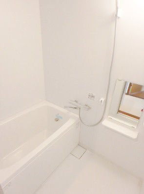 【浴室】 | 水城第5ビル | お風呂で日々の疲れを落としましょう※別号室の写真になります