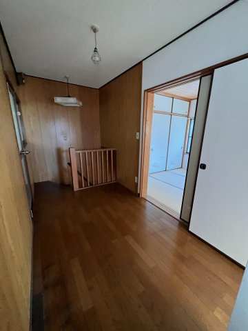 神戸市長田区丸山町１丁目のアパートの居間・リビング